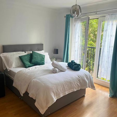 Luxury Rooms And An En-Suite Room With Free Wi-Fi Clarendon Way كول شيستر المظهر الخارجي الصورة