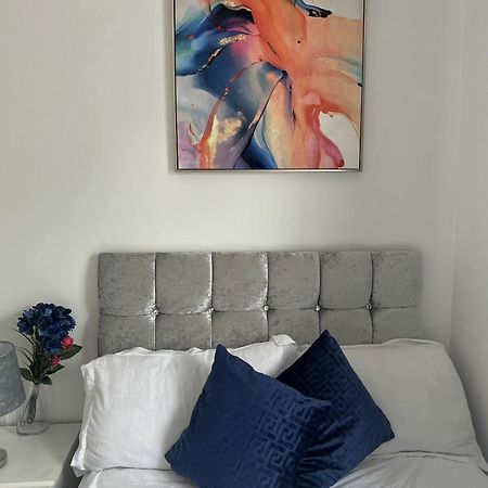 Luxury Rooms And An En-Suite Room With Free Wi-Fi Clarendon Way كول شيستر المظهر الخارجي الصورة