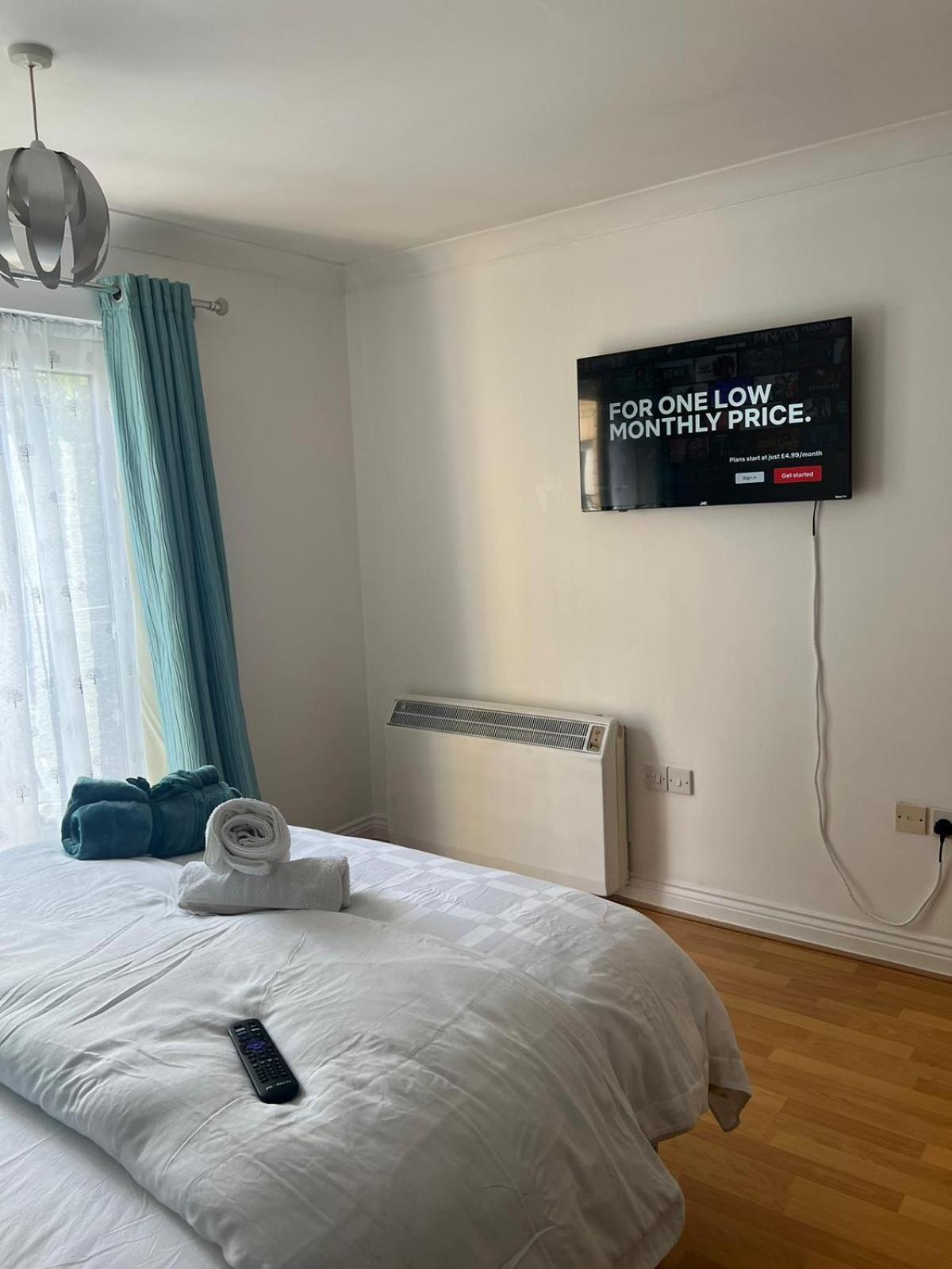 Luxury Rooms And An En-Suite Room With Free Wi-Fi Clarendon Way كول شيستر المظهر الخارجي الصورة