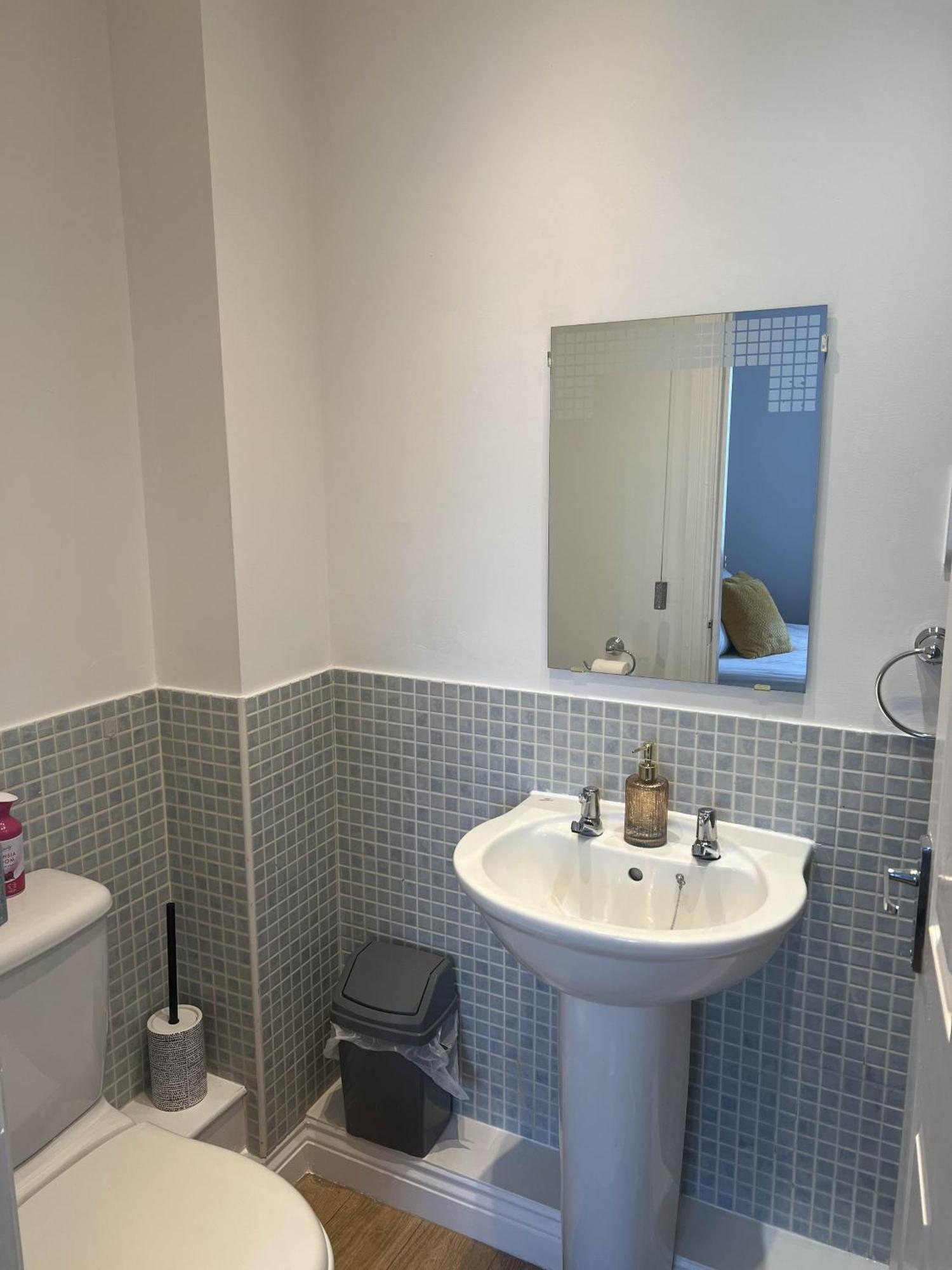 Luxury Rooms And An En-Suite Room With Free Wi-Fi Clarendon Way كول شيستر المظهر الخارجي الصورة